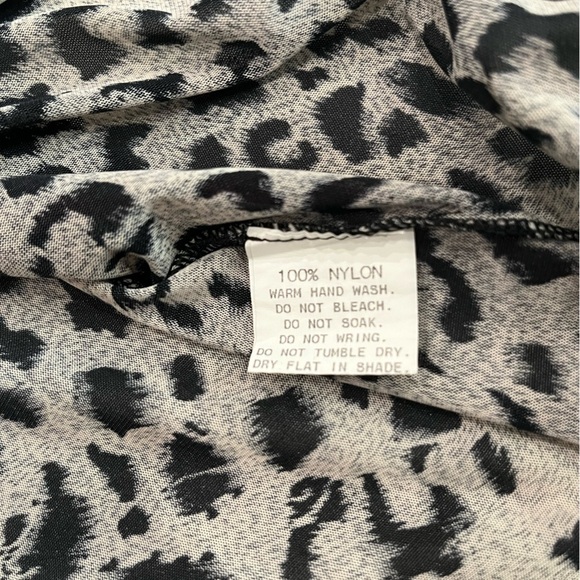 ❤️2/$50❤️[XXL]Feathers Boutique Leopard Print Women's Tank Blouse - Picture 6 of 7